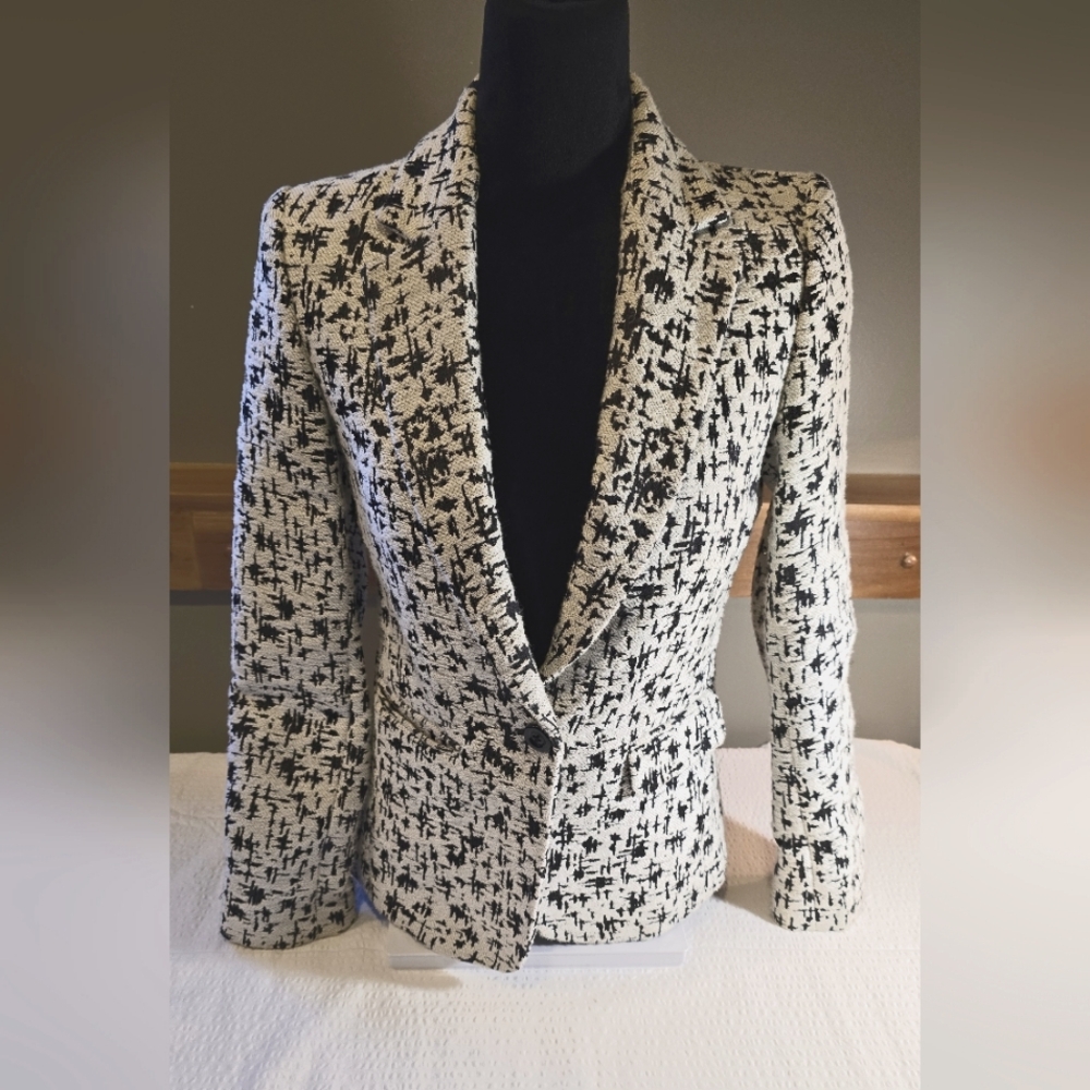 Alice & Olivia Blazer Size Small